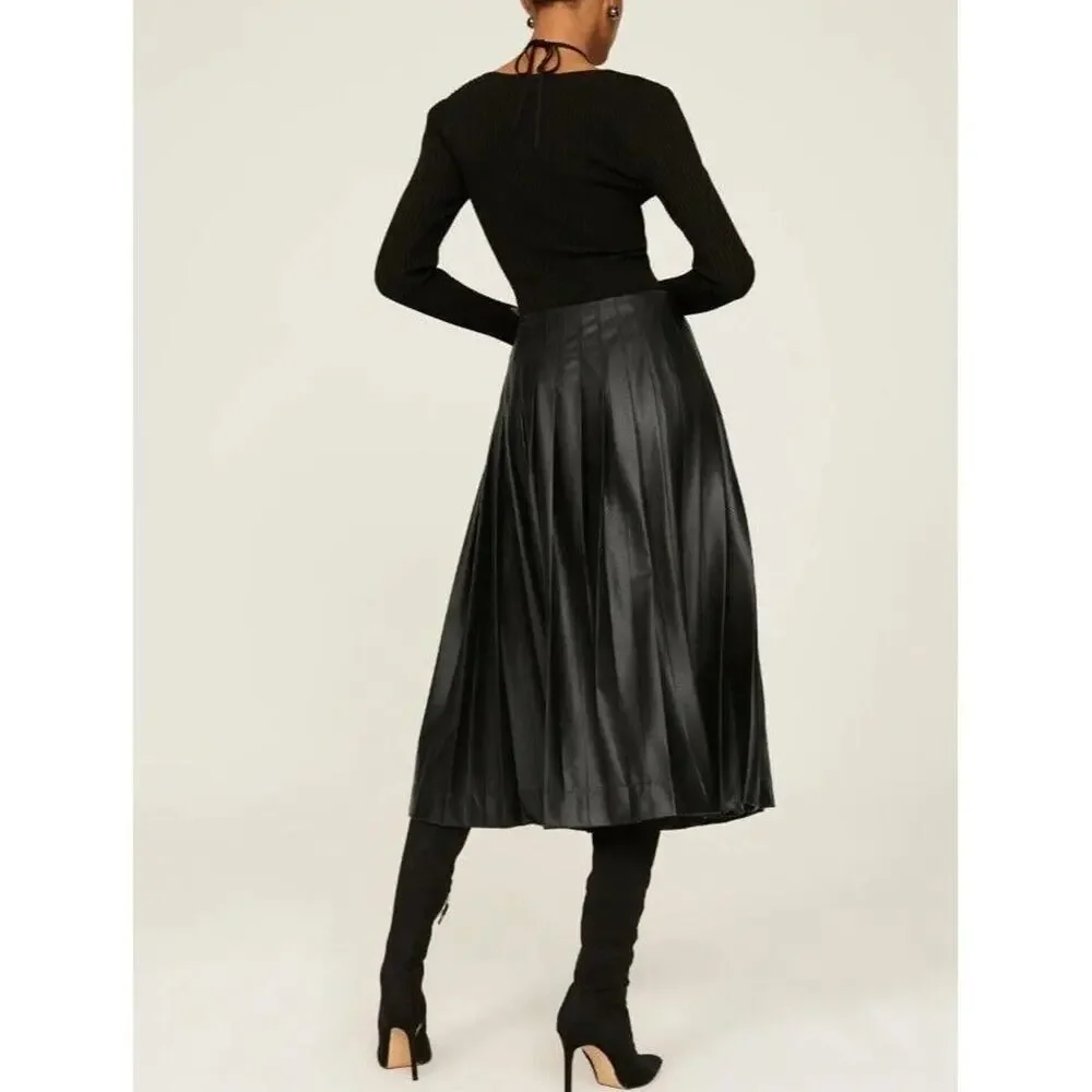 RTR sz 34 /2 Altuzarra tullia solid black faux leather pleated side button skirt